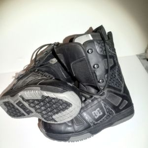 Mens DC Snowboarding Boots